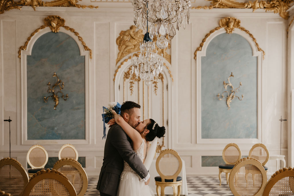 Standesamt in den neuen Kammern blauer Salon Hochzeitsfotos hochzeitsfotograf berlin Potsdam Brandenburg standesamtliche trauung