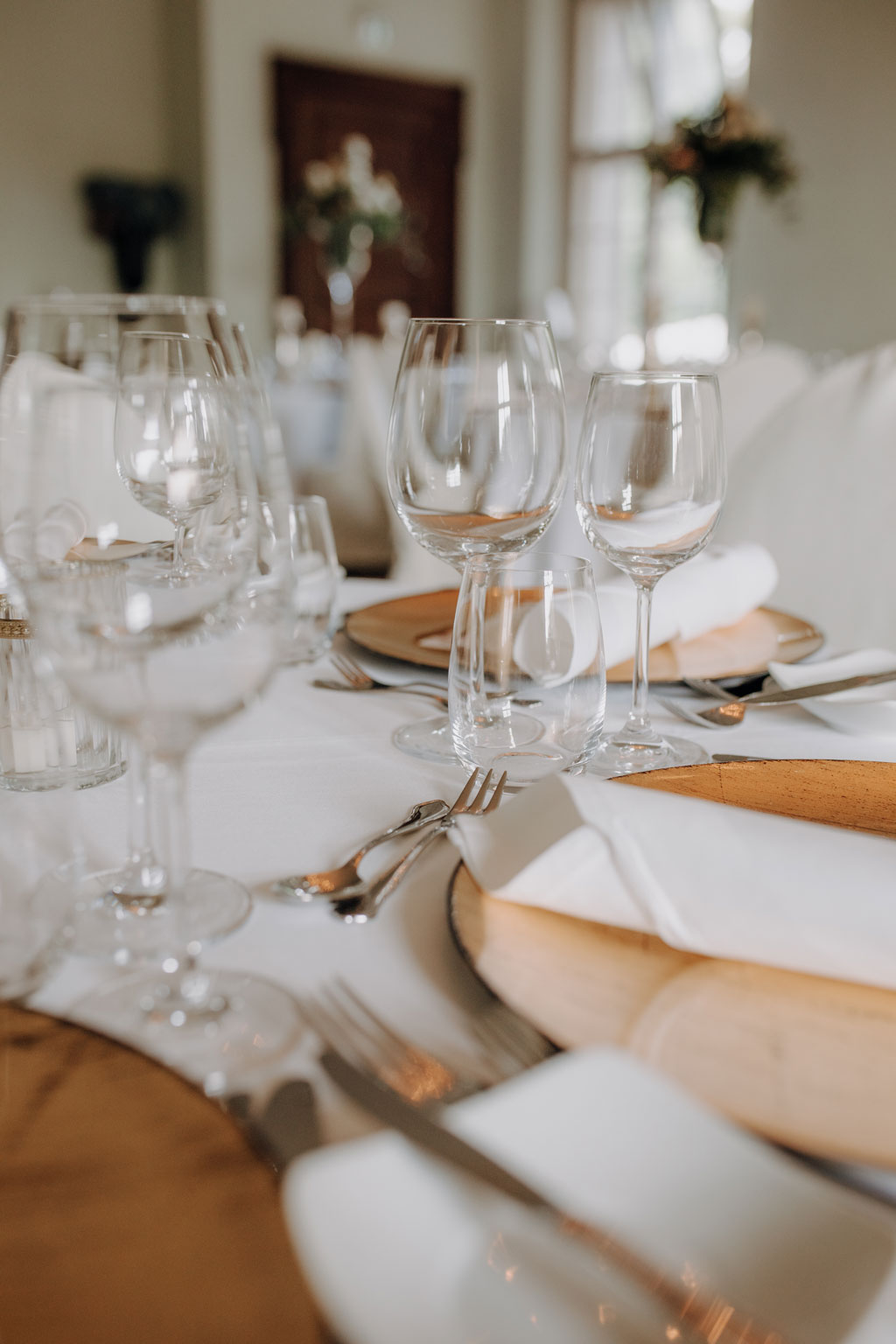 Hochzeitslocations in Berlin und Brandenburg 161 schloss Kartzower bei Berlin in Brandenburg ein schloss im grünen mit einem schönen park hochzeitsfotograf Berlin wedding berlin