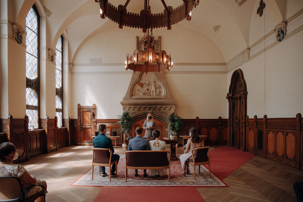 Standesamt schmargendorf Unterschrift Hochzeit berlin hochzeitsfotograf berlin trausaal