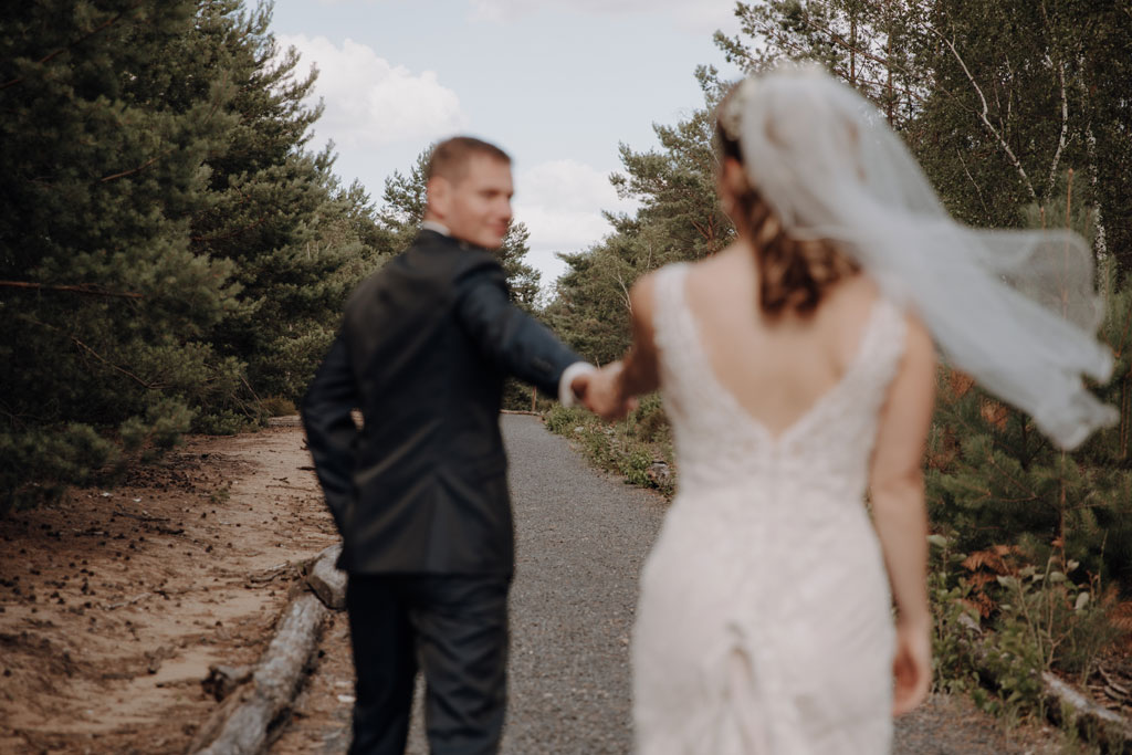 lieberoser heide Brandenburg Hochzeitsfotos couplefotos Hochzeitsfotografie Sommertag somer heiraten in Brandenburg hochzeitsfotograf berlin Hochzeitsfotografie berlin