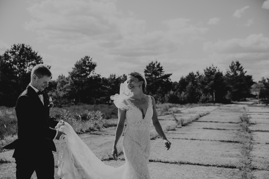 lieberoser heide Brandenburg Hochzeitsfotos couplefotos Hochzeitsfotografie Sommertag somer heiraten in Brandenburg hochzeitsfotograf berlin Hochzeitsfotografie berlin