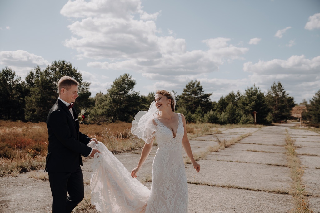 lieberoser heide Brandenburg Hochzeitsfotos couplefotos Hochzeitsfotografie Sommertag somer heiraten in Brandenburg hochzeitsfotograf berlin Hochzeitsfotografie berlin