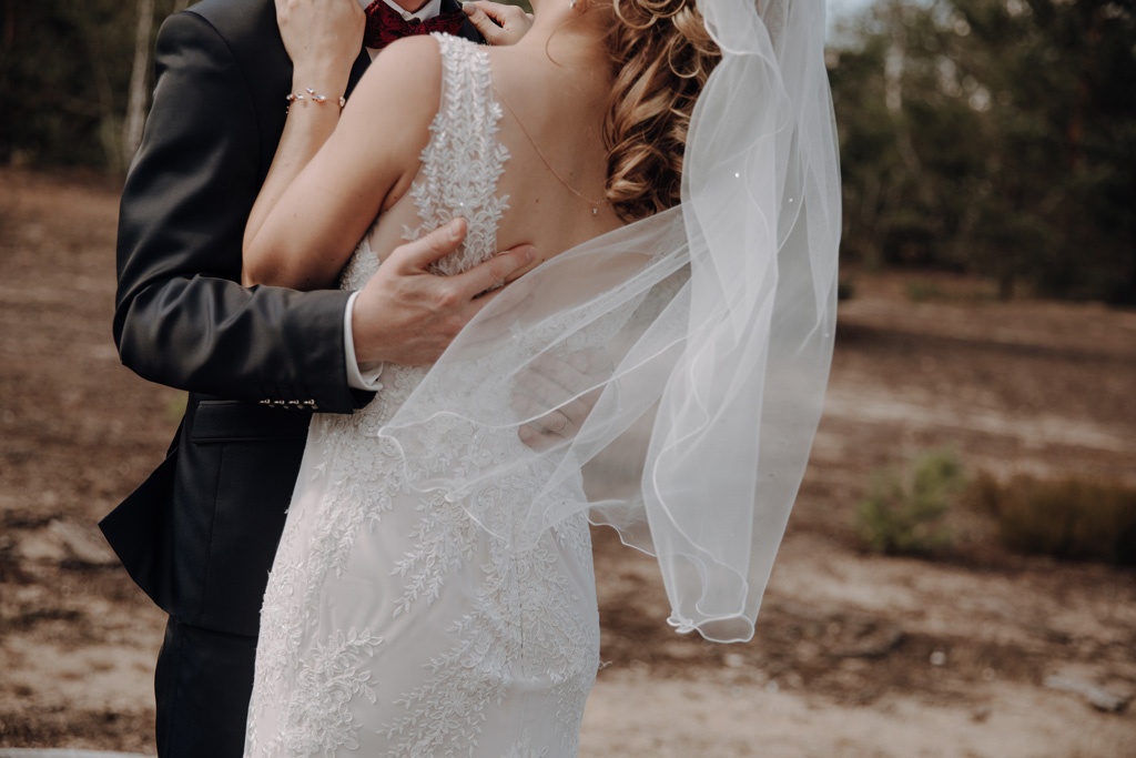 lieberoser heide Brandenburg Hochzeitsfotos couplefotos Hochzeitsfotografie Sommertag somer heiraten in Brandenburg hochzeitsfotograf berlin Hochzeitsfotografie berlin