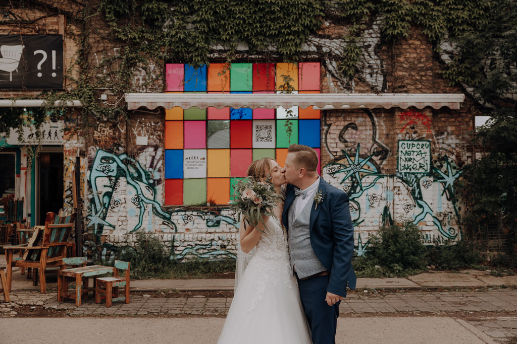 Hochzeitsfotos im Château Royal und Treehouse 34 hochzeitsfotograf berlin Hochzeitsfeier treehouse berlin eventfotos eventfotograf hochzeitsfeier raw gelände paarfotos brautpaar