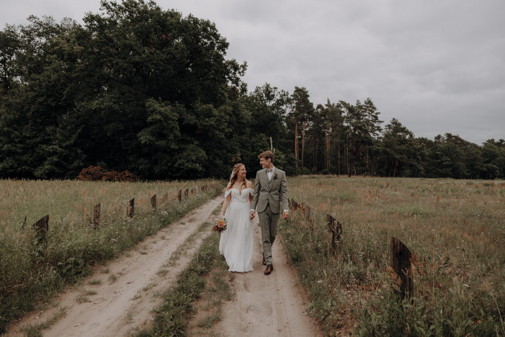 Lensofbeauty Hochzeitsfotos Berlin Hochzeitsfotograf Gartenparty Sommerhochzeit 146