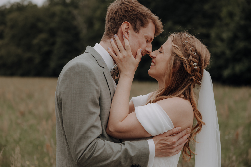 Lensofbeauty Hochzeitsfotos Berlin Hochzeitsfotograf Gartenparty Sommerhochzeit 188
