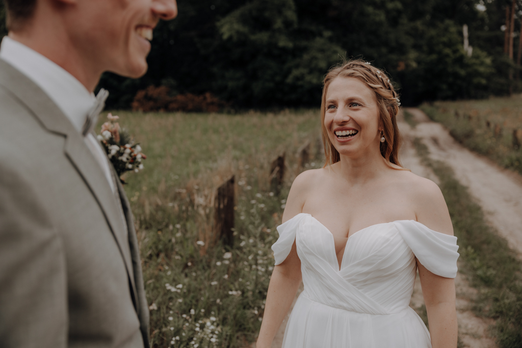 Lensofbeauty Hochzeitsfotos Berlin Hochzeitsfotograf Gartenparty Sommerhochzeit 190