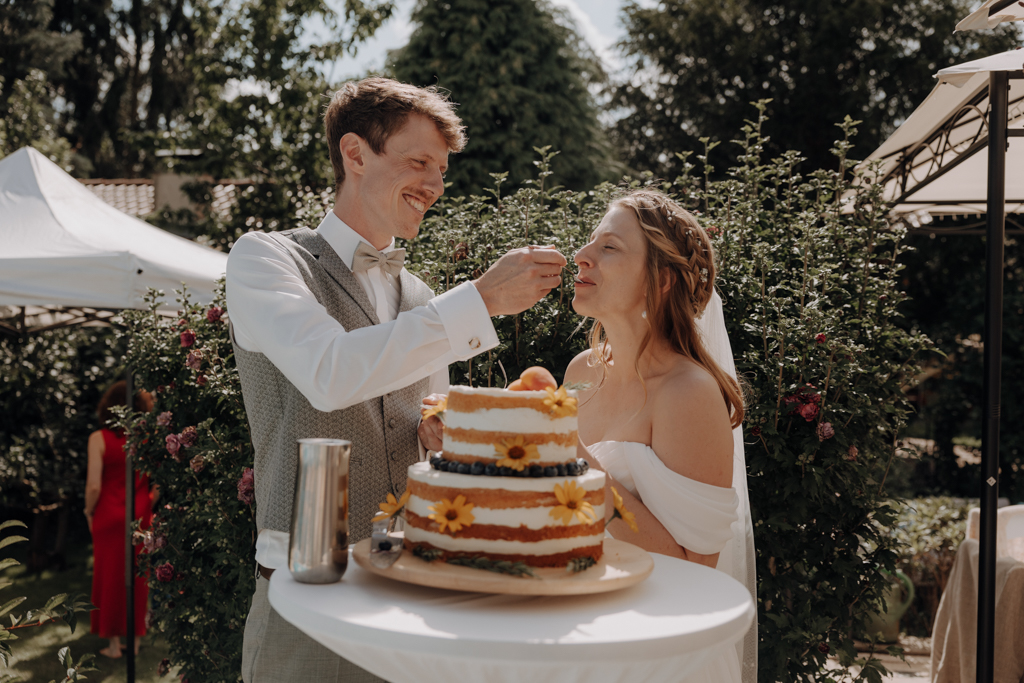 Lensofbeauty Hochzeitsfotos Berlin Hochzeitsfotograf Gartenparty Sommerhochzeit 628