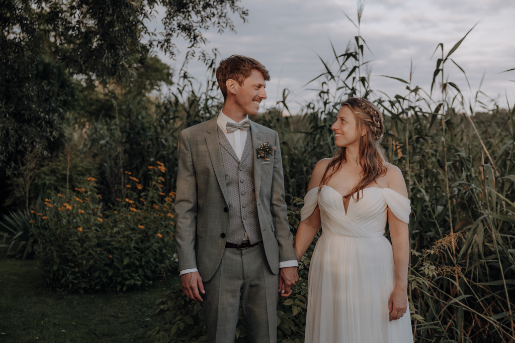 Lensofbeauty Hochzeitsfotos Berlin Hochzeitsfotograf Gartenparty Sommerhochzeit 932