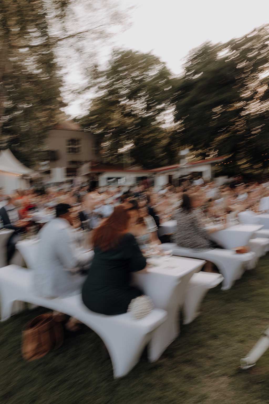 WEB Lensofbeauty Hochzeitsfotos Alt Stralau Kirche Insel der Jugend Biergarten Hochzeitsfotograf Berlin 926
