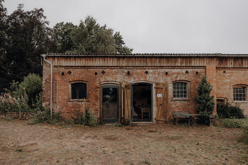 Hochzeitslocations in Berlin und Brandenburg 155 gut boltenhof bei Berlin in Brandenburg wedding Faune Germany wedding Berlin hochzeitsfotograf Berlin wedding photographer Berlin Germany farm wedding berlin