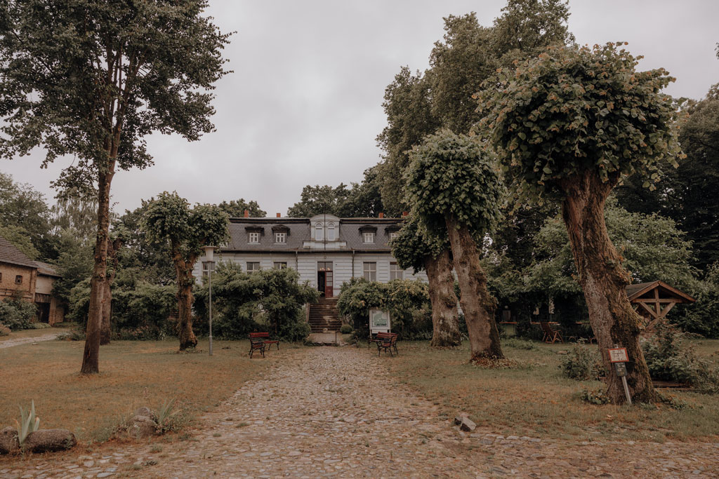 Hochzeitslocations in Berlin und Brandenburg 151 gut boltenhof bei Berlin in Brandenburg wedding Faune Germany wedding Berlin hochzeitsfotograf Berlin wedding photographer Berlin Germany farm wedding berlin