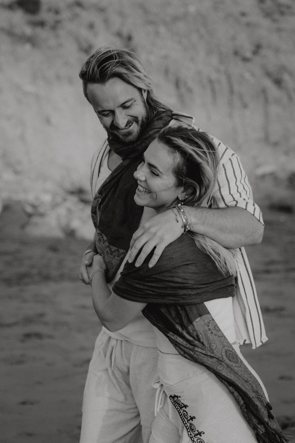 Morocco beach shooting couple sunset Marokko Hochzeitsfotos hochzeitsfotograf destination wedding Tamraght couple fotos Fotoshooting ssonnenuntergang am strand