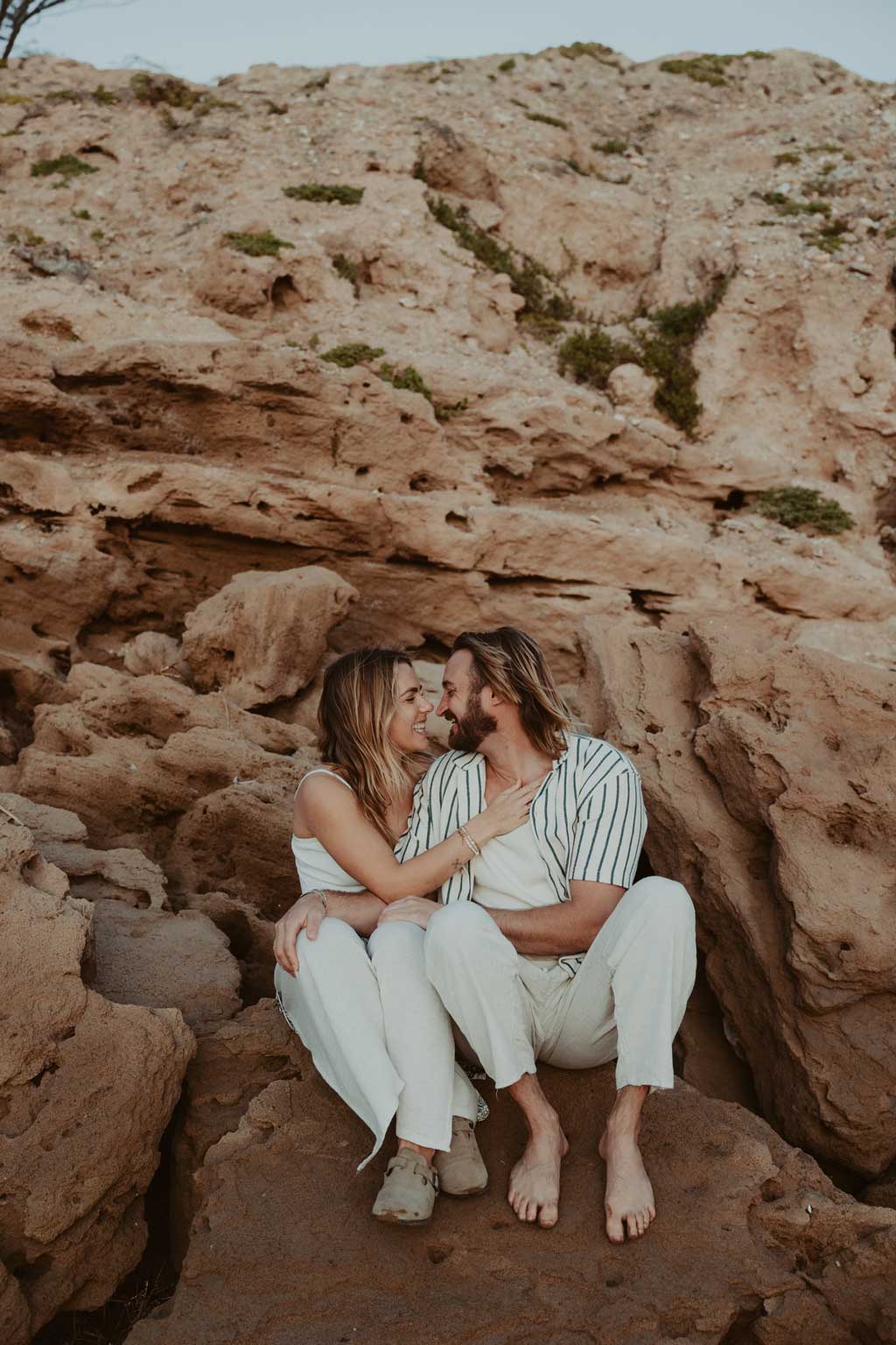 Morocco beach shooting couple sunset Marokko Hochzeitsfotos hochzeitsfotograf destination wedding Tamraght couple fotos Fotoshooting ssonnenuntergang am strand
